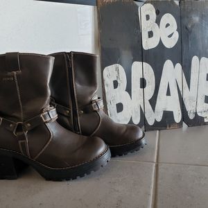 Women's Block Heel Boots